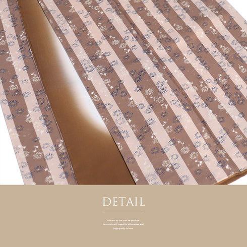 小紋 リサイクル 身丈151.8cm 裄67.8cm 袷 縦縞に花柄 地紋 パールトーン加工 ブラウン Sサイズ お洒落 カジュアル 正絹 広衿 Sランク