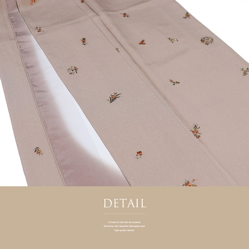 小紋 リサイクル 身丈163.2cm 裄66cm 袷 花などの小花散らし柄 手刺繍 パールトーン加工 ブラウン Lサイズ お洒落 正絹 広衿 Sランク