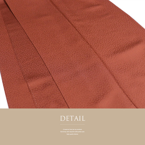 色無地 リサイクル 身丈167.2cm 裄65.6cm 袷 レッド LLサイズ セミフォーマル お洒落 一つ紋 しつけ糸 正絹 広衿 地紋あり Sランク