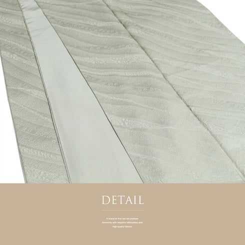 色無地 リサイクル 身丈157.3cm 裄63.2cm 袷 花柄 グリーン Mサイズ セミフォーマル 一つ紋 正絹 広衿 地紋あり Sランク