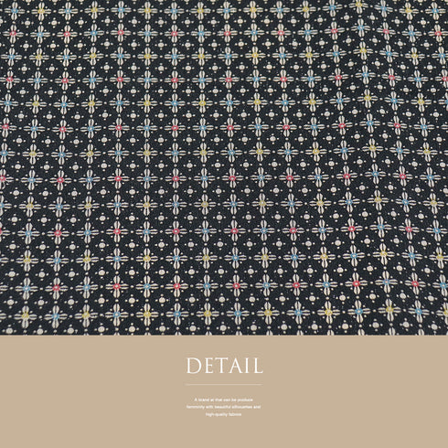 小紋 リサイクル 身丈155.7cm 裄63.2cm 袷 小花柄 ブラック Mサイズ お洒落 カジュアル 正絹 広衿 Sランク