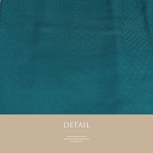 色無地 リサイクル 身丈159.5cm 裄64.4cm 袷 裂取り地紋 パールトーン加工 里美 グリーン Mサイズ お洒落 しつけ糸 正絹 広衿 地紋あり Sランク