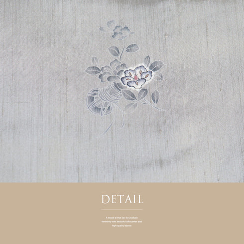 紬 リサイクル 身丈159cm 裄66.4cm 袷 花柄 グレー Mサイズ お洒落 落款 正絹 広衿 Sランク