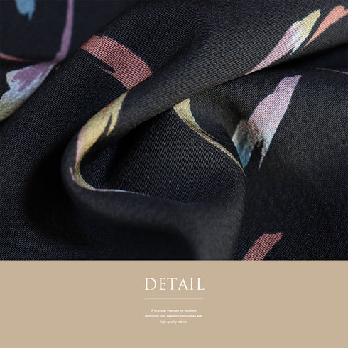 小紋 リサイクル 身丈159.5cm 裄70.4cm 袷 ブラック Mサイズ お洒落 カジュアル 正絹 広衿 Sランク