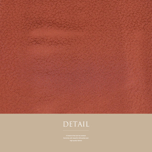 色無地 リサイクル 身丈167.2cm 裄65.6cm 袷 レッド LLサイズ セミフォーマル お洒落 一つ紋 しつけ糸 正絹 広衿 地紋あり Sランク