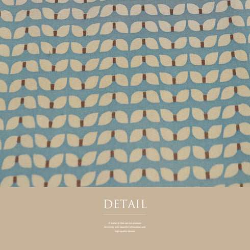 小紋 リサイクル 身丈158cm 裄62.2cm 袷 幾何学柄 ブルー Mサイズ お洒落 カジュアル 正絹 広衿 Aランク