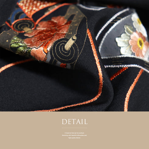 黒羽織 リサイクル 身丈80cm 裄65.4cm 袷 黒絵羽 巻物や組紐柄 刺繍 ブラック Mサイズ フォーマル 一つ紋 しつけ糸 正絹 Sランク