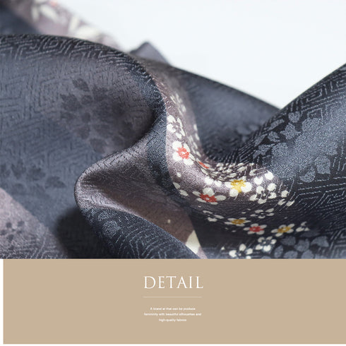 小紋 リサイクル 身丈165.7cm 裄66.4cm 袷 ぼかし短冊に草花柄 地紋 パールトーン加工 ブルー LLサイズ お洒落 カジュアル 正絹 広衿 Sランク