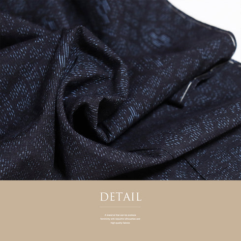 紬 リサイクル 身丈157cm 裄65.2cm 袷 亀甲柄 衿先布付き ネイビー Mサイズ カジュアル お洒落 しつけ糸 正絹 バチ衿 Sランク