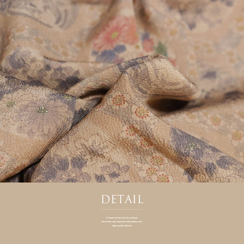 小紋 リサイクル 身丈156.2cm 裄66.2cm 袷 六角形に花丸模様 箔 ブラウン Mサイズ お洒落 カジュアル 正絹 広衿 Aランク