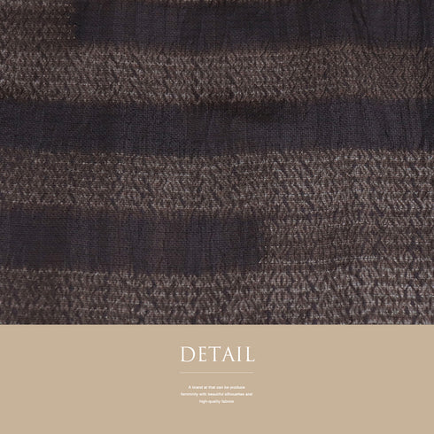 紬 リサイクル 身丈149.7cm 裄63cm 袷 風通織 桐生絞り 横段柄 ブラウン SSサイズ お洒落 しつけ糸 正絹 広衿 Sランク