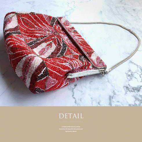 ビーズバック アンティーク 赤地 お洒落 カジュアル 横幅19cm 高さ13cm マチ5cm Bランク 和装小物 ZO-57