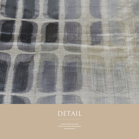 紬 リサイクル 身丈163cm 裄68.4cm 袷 デザイン格子模様 グレー Lサイズ カジュアル お洒落 正絹 広衿 Sランク