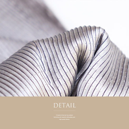 小紋 リサイクル 身丈158cm 裄63.8cm 袷 幾何学柄 縦枠柄 絞り パープル Mサイズ お洒落 しつけ糸 正絹 広衿 Aランク