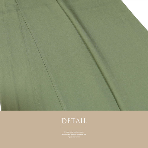 色無地 リサイクル 身丈159.8cm 裄64.4cm 袷 グリーン Mサイズ セミフォーマル 一つ紋 しつけ糸 正絹 広衿 Sランク