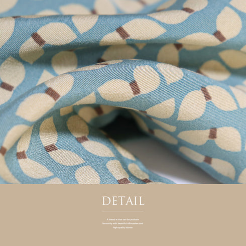 小紋 リサイクル 身丈158cm 裄62.2cm 袷 幾何学柄 ブルー Mサイズ お洒落 カジュアル 正絹 広衿 Aランク