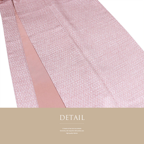 小紋 リサイクル 身丈155.8cm 裄62.4cm 袷 地紋 菱柄 ピンク Mサイズ お洒落 カジュアル 正絹 広衿 Sランク