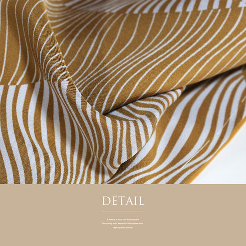 小紋 リサイクル 身丈158.2cm 裄64.4cm 袷 デザイン横縞柄 ブラウン Mサイズ お洒落 カジュアル 正絹 広衿 Sランク