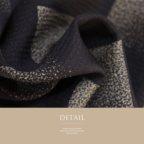 小紋 リサイクル 身丈162.8cm 裄66.4cm 袷 市松や石畳柄 たたきやぼかし柄 地紋 ブラック Lサイズ カジュアル お洒落 正絹 広衿 Aランク