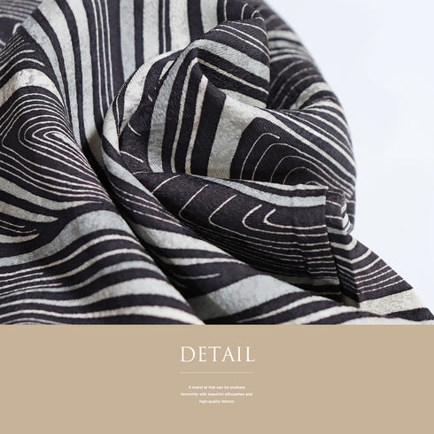 小紋 リサイクル 身丈154.5cm 裄70cm 袷 抽象柄 パープル Sサイズ お洒落 カジュアル 正絹 広衿 Sランク