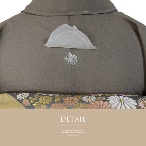 色留袖 リサイクル 身丈163.5cm 裄66cm 袷 観世水に白梅・紅梅柄 織り出し模様 比翼無し グレー Lサイズ 一つ紋 しつけ糸 正絹 広衿 Sランク