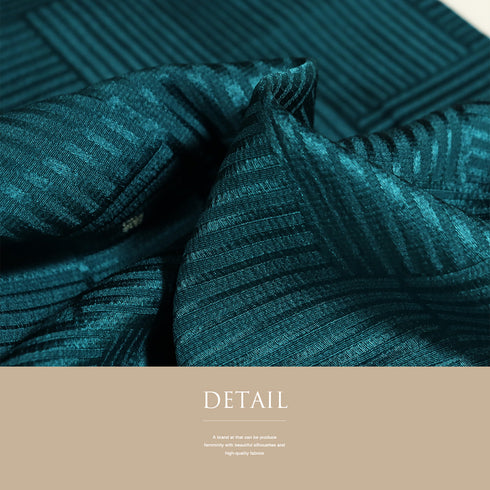 小紋 リサイクル 身丈154.2cm 裄62cm 袷 デザイン模様 地紋 グリーン Sサイズ お洒落 正絹 広衿 Sランク