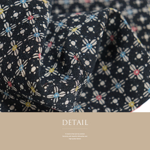 小紋 リサイクル 身丈155.7cm 裄63.2cm 袷 小花柄 ブラック Mサイズ お洒落 カジュアル 正絹 広衿 Sランク