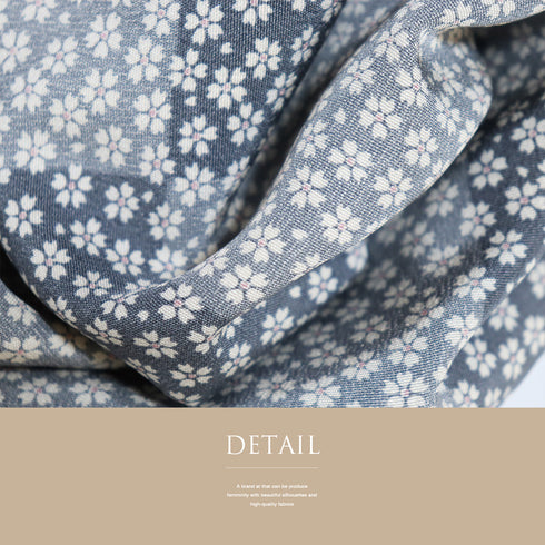 小紋 リサイクル 身丈163cm 裄66.8cm 袷 石畳に小花柄 ブルー Lサイズ お洒落 カジュアル 正絹 広衿 Sランク