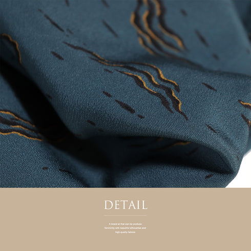 小紋 リサイクル 身丈163cm 裄67.8cm 袷 幾何学模様 お洒落八掛 ブルー Lサイズ お洒落 カジュアル 正絹 広衿 Aランク