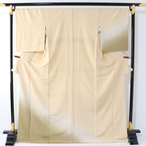 訪問着 リサイクル 身丈171.3cm 裄69.6cm 袷 木目の地紋に裾ボカシ柄 ベージュ LLサイズ お洒落 正絹 広衿 Sランク