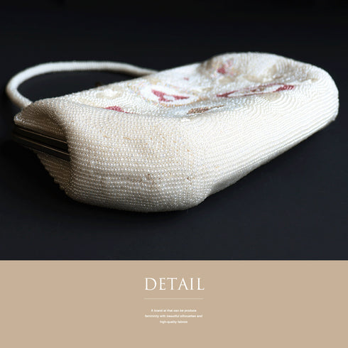 ビーズバック アンティーク 白地 お洒落 カジュアル 横幅20cm 高さ12cm マチ4.5cm Aランク 和装小物 ZO-59