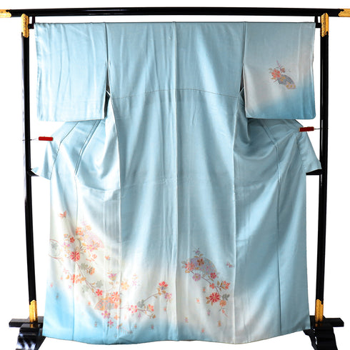 付下げ リサイクル 身丈164.5cm 裄68.6cm 袷 地紙に花や蝶柄 中国汕頭刺繍 ブルー Lサイズ セミフォーマル フォーマル 正絹 広衿 Sランク