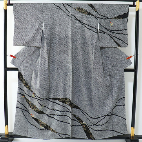 訪問着 リサイクル 身丈154.5cm 裄62.8cm 袷 総絞り 草花模様 部分刺繍 金彩加工 ゆったりサイズ ブラック Sサイズ お洒落 正絹 広衿 Sランク
