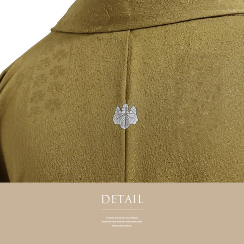 色無地 リサイクル 身丈156cm 裄62.4cm 袷 イエロー Mサイズ セミフォーマル お洒落 一つ紋 しつけ糸 正絹 広衿 地紋あり Sランク