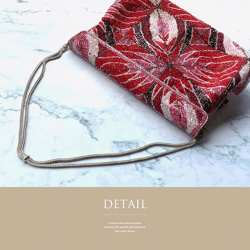 ビーズバック アンティーク 赤地 お洒落 カジュアル 横幅19cm 高さ13cm マチ5cm Bランク 和装小物 ZO-57