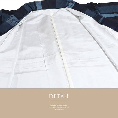 紬 リサイクル 身丈159cm 裄63cm 袷 横段柄 パールトーン加工 ネイビー Mサイズ お洒落 カジュアル しつけ糸 正絹 バチ衿 Sランク