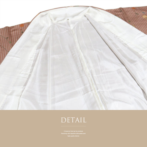 小紋 リサイクル 身丈158.8cm 裄64.4cm 袷 縞に紅葉 箔 ブラウン Mサイズ お洒落 カジュアル しつけ糸 正絹 広衿 Sランク