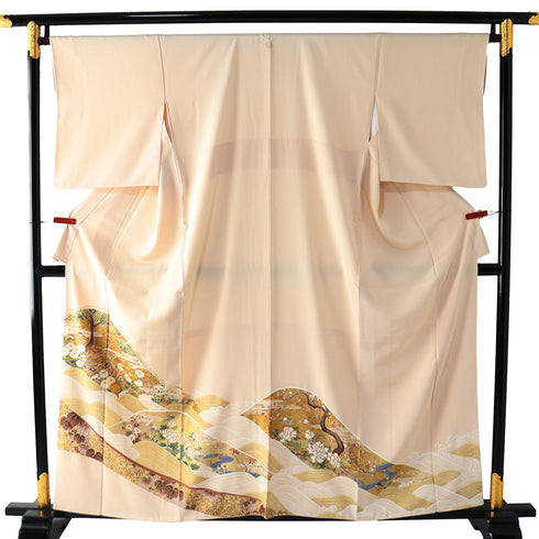 色留袖 リサイクル 身丈157.8cm 裄67.4cm 袷 波頭に四季花柄 金駒刺繍 ベージュ Mサイズ セミフォーマル 一つ紋 正絹 広衿 Aランク