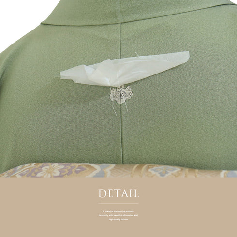 色無地 リサイクル 身丈160cm 裄65cm 袷 グリーン Mサイズ セミフォーマル お洒落 一つ紋 しつけ糸 正絹 広衿 地紋なし Sランク