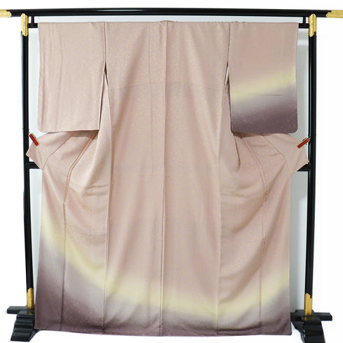 訪問着 リサイクル 身丈166.8cm 裄67.2cm 袷 花唐草模様 ぼかし柄 ピンク LLサイズ お洒落 しつけ糸 正絹 広衿 新品・未使用品