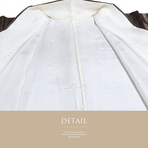 紬 リサイクル 身丈163cm 裄64.8cm 袷 お召 縞模様 唐草柄 地紋 ブラウン Lサイズ お洒落 カジュアル しつけ糸 不明 広衿 Sランク