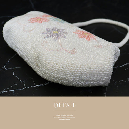 バッグ リサイクル カジュアル ホワイト ビーズ Bランク 花柄 横幅20.5cm 高さ12cm マチ4.5cm