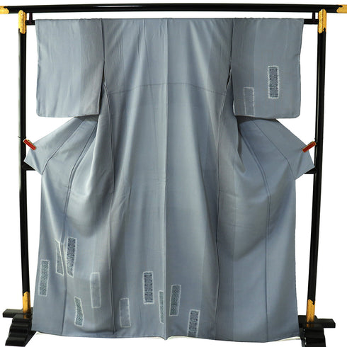 訪問着 リサイクル 身丈164.5cm 裄66.2cm 袷 紬 部分絞り 縞に短冊模様 後染め ゆったりサイズ ブルー Lサイズ お洒落 しつけ糸 正絹 広衿 Sランク