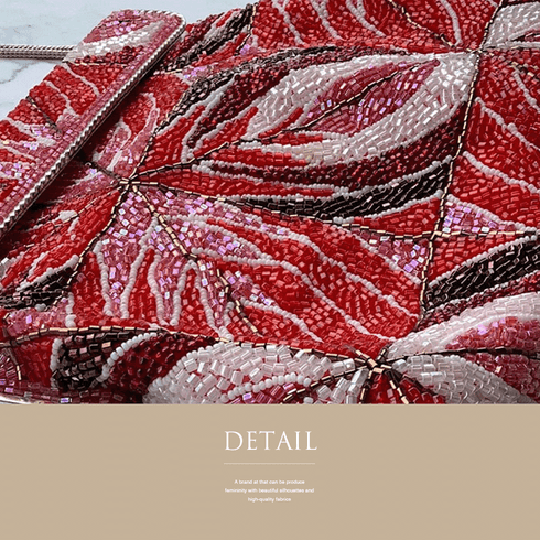 ビーズバック アンティーク 赤地 お洒落 カジュアル 横幅19cm 高さ13cm マチ5cm Bランク 和装小物 ZO-57