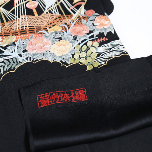 黒羽織 リサイクル 身丈81cm 裄65.2cm 袷 黒絵羽 帆船柄 相良刺繍 汕頭刺繍 ブラック Mサイズ フォーマル 一つ紋 正絹 Sランク