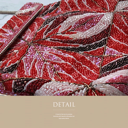 ビーズバック アンティーク 赤地 お洒落 カジュアル 横幅19cm 高さ13cm マチ5cm Bランク 和装小物 ZO-57