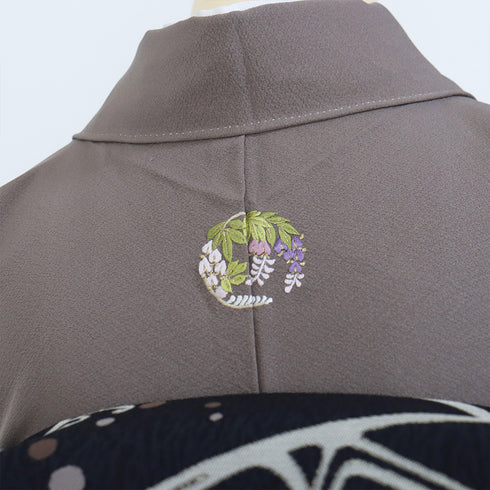 色無地 リサイクル 身丈156.7cm 裄64cm 袷 パープル Mサイズ お洒落 一つ紋 しつけ糸 正絹 広衿 Sランク