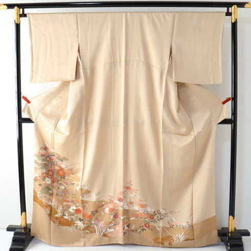 色留袖 リサイクル 身丈164cm 裄66.4cm 袷 鴛鴦に菊や松柄 比翼無し ベージュ Lサイズ 一つ紋 正絹 広衿 Sランク