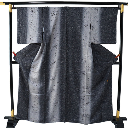 訪問着 リサイクル 身丈159.3cm 裄67.8cm 袷 たたき染め 石田凱宣 ぼかし ネイビー Mサイズ お洒落 落款 しつけ糸 正絹 広衿 Sランク