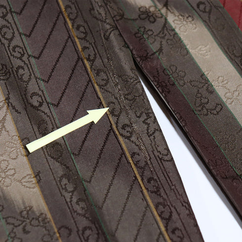 紬 リサイクル 身丈163cm 裄64.8cm 袷 お召 縞模様 唐草柄 地紋 ブラウン Lサイズ お洒落 カジュアル しつけ糸 不明 広衿 Sランク